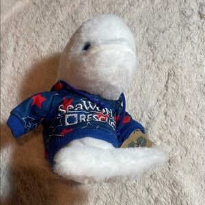 SeaWorld Rescue Plush Toy - White and Blue NWT